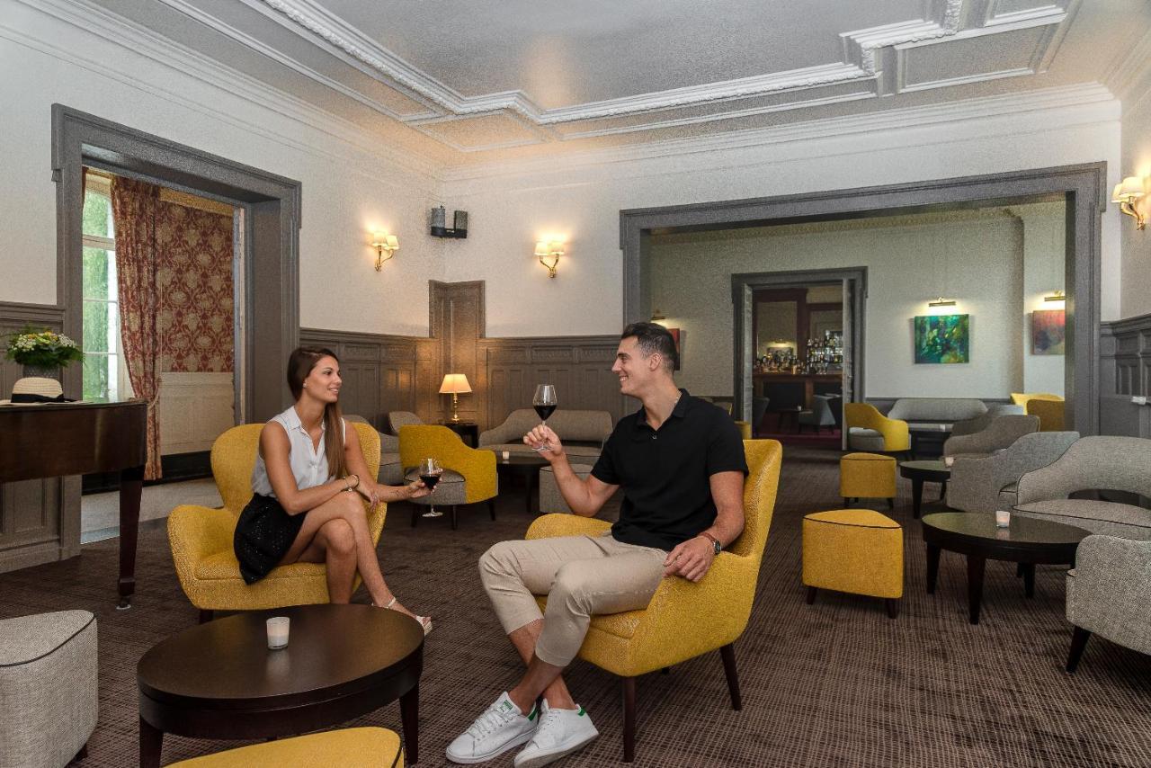 Hotel Chateau Tilques ภายนอก รูปภาพ