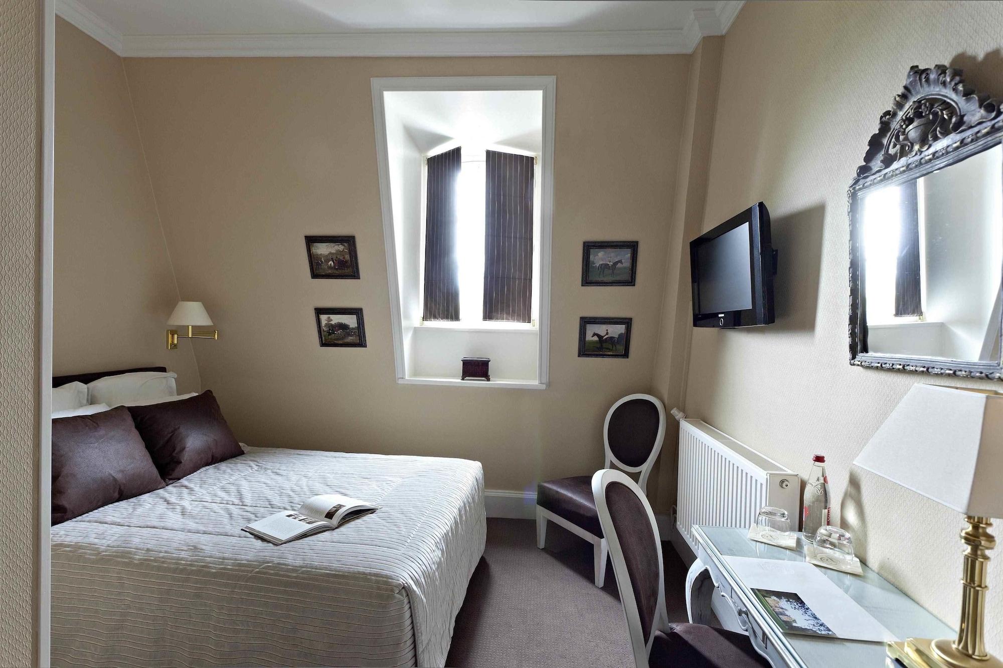 Hotel Chateau Tilques ภายนอก รูปภาพ