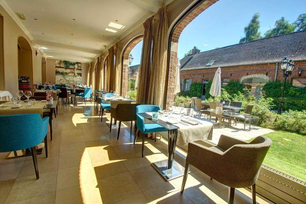 Hotel Chateau Tilques ภายนอก รูปภาพ