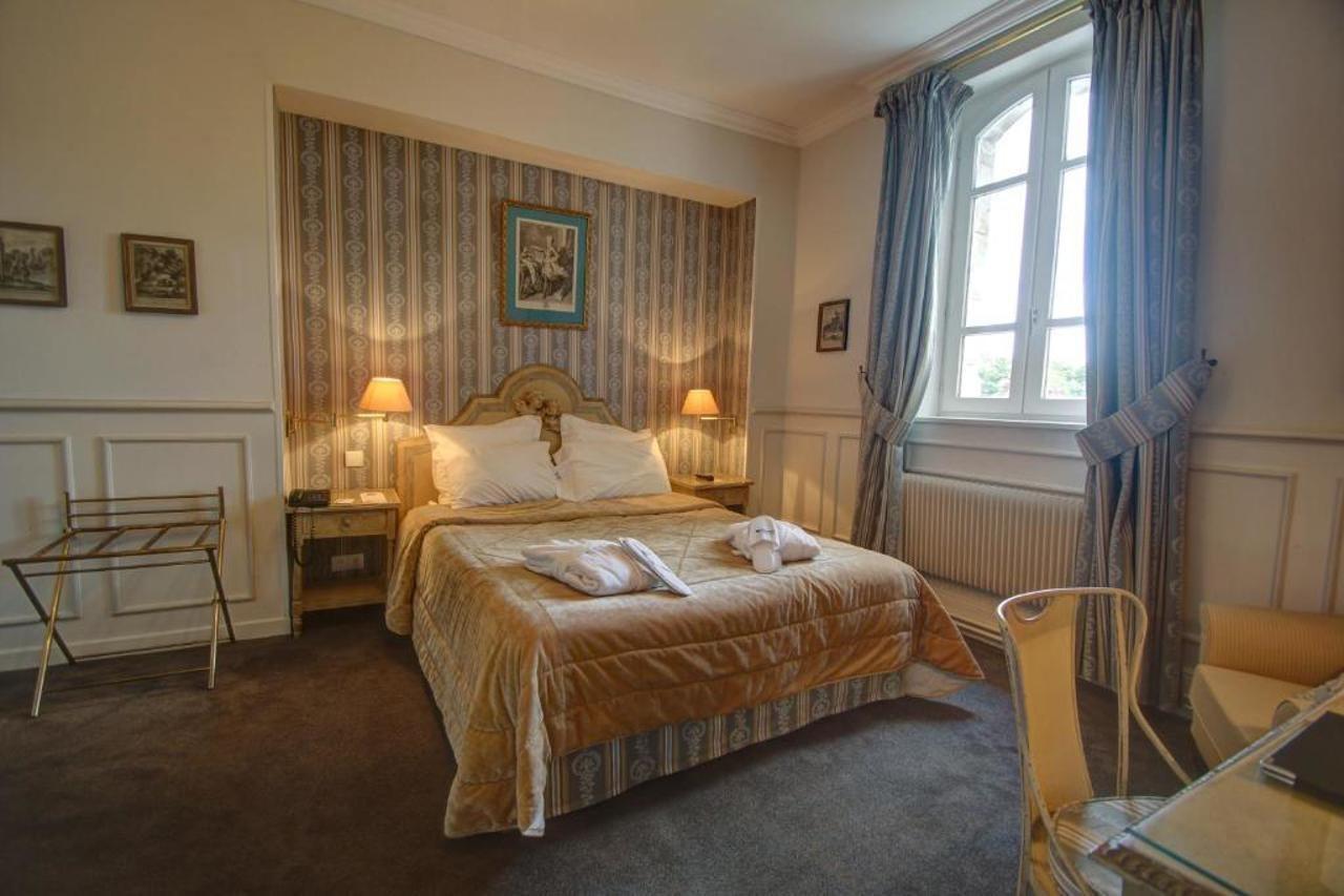Hotel Chateau Tilques ภายนอก รูปภาพ