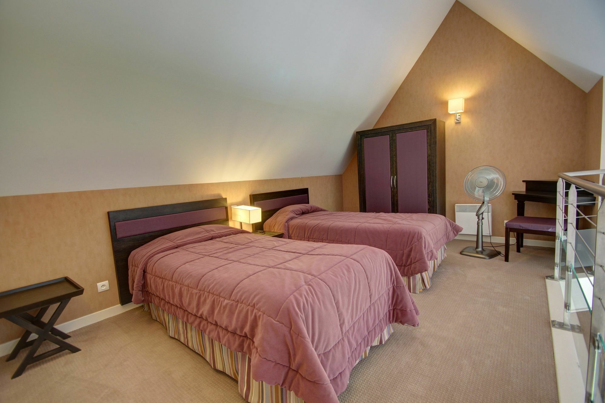 Hotel Chateau Tilques ภายนอก รูปภาพ